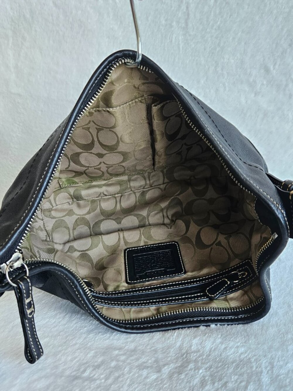 Vintage Y2K COACH Black Leather Soho Hobo Shoulder Ba… - Gem